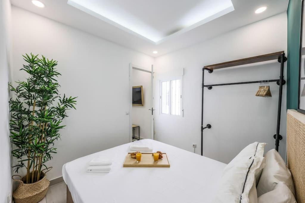 Luxe Apartment In Tetuan Madrid Exteriör bild