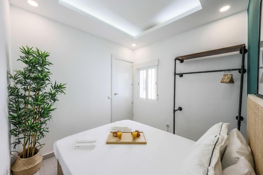 Luxe Apartment In Tetuan Madrid Exteriör bild
