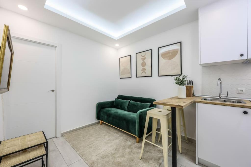 Luxe Apartment In Tetuan Madrid Exteriör bild