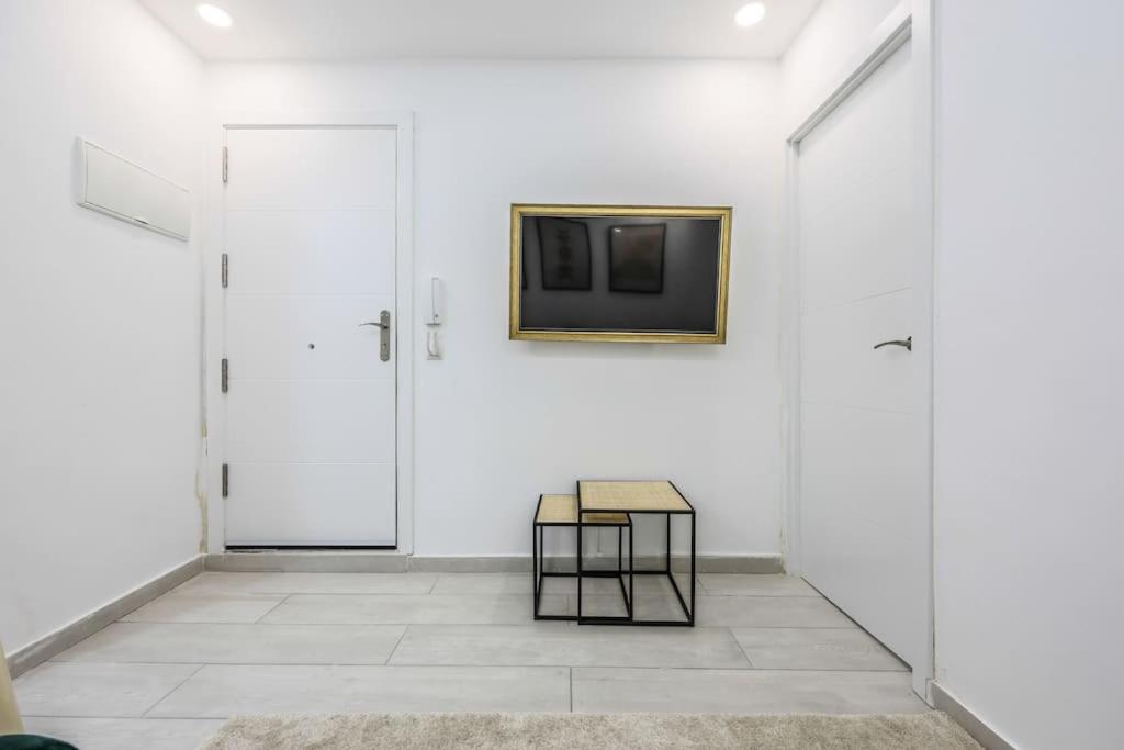 Luxe Apartment In Tetuan Madrid Exteriör bild