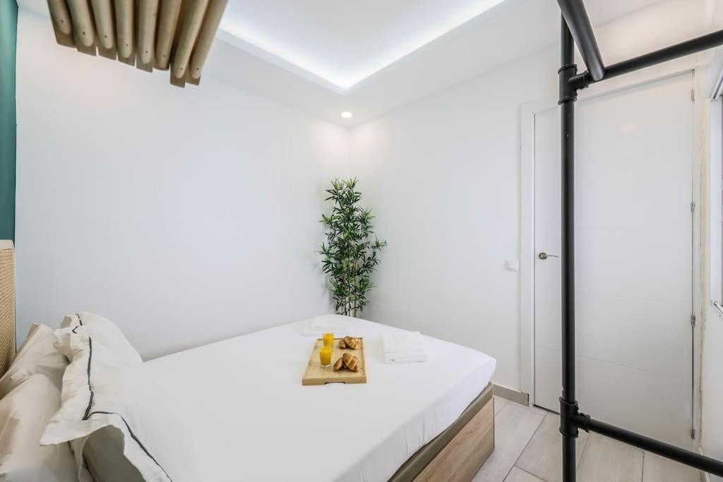 Luxe Apartment In Tetuan Madrid Exteriör bild