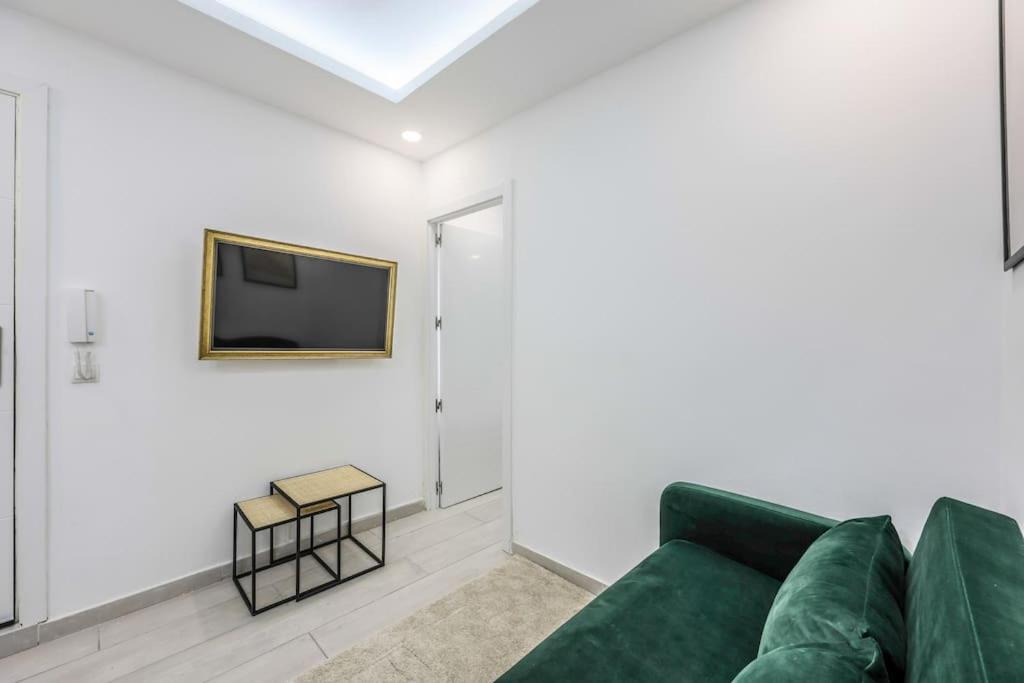 Luxe Apartment In Tetuan Madrid Exteriör bild